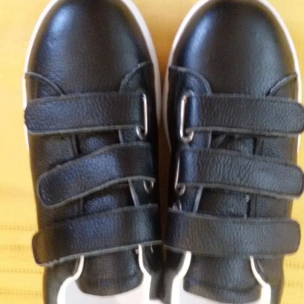 Black White Sneakers Sz 40 Eur (fits more like 39) NEW! - Picture 7 of 8